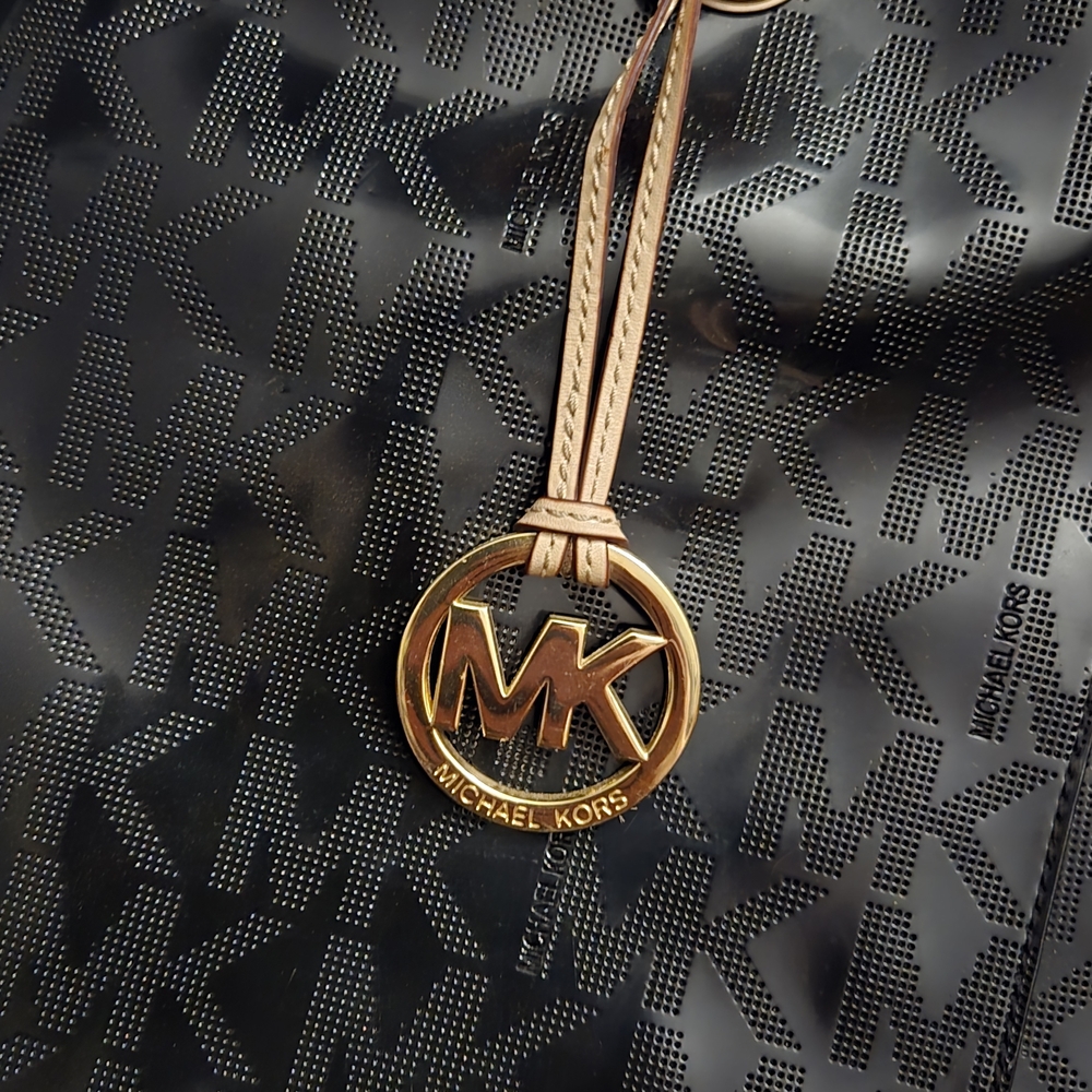 Michael Kors Black Tote Bag - Glossy looking material see photo - Picture 3 of 6